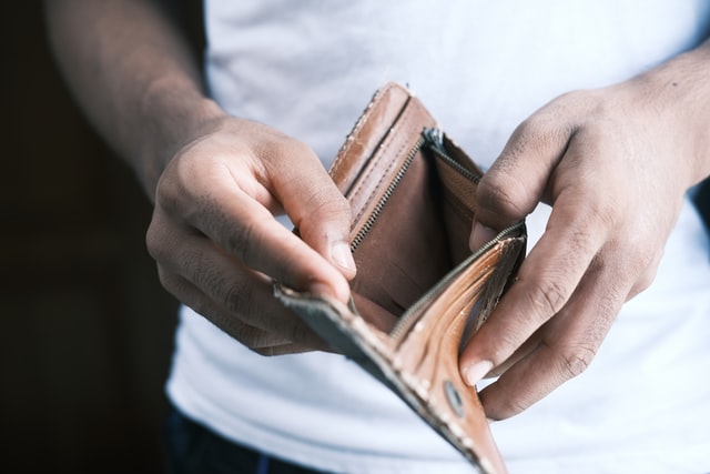 Memiliki self control / Photo by Towfiqu Barbhuiya via Unsplash