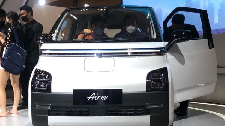 Mobil Listrik Termurah dan Ramah Lingkungan Hadir di Indonesia? Simak Yuk!