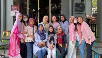 Kolaborasi dengan Area 9 Coffee, Emina Cosmetics Bekasi Adakan Beauty Class Bareng MUA Eria Alina