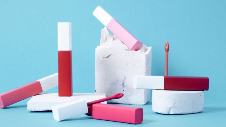 5 Liptint Merek Lokal Terbaru dan Tahan Lama