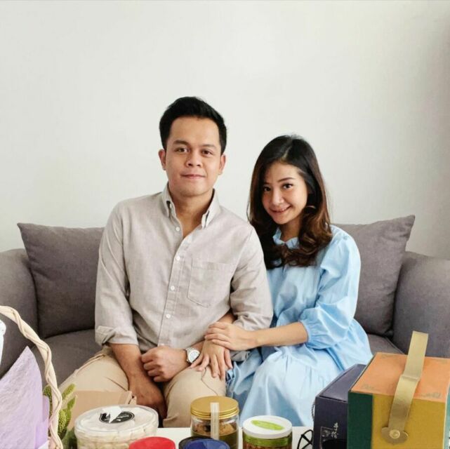 istri rio alief