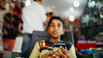 Desa di India ini Matikan TV dan Internet Sejam Tiap Hari, Agar Warganya Saling Ngobrol