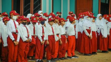 Pelajar SD dan SMP di Surabaya Dibebaskan dari PR, Fokus pada Pembentukan Karakter