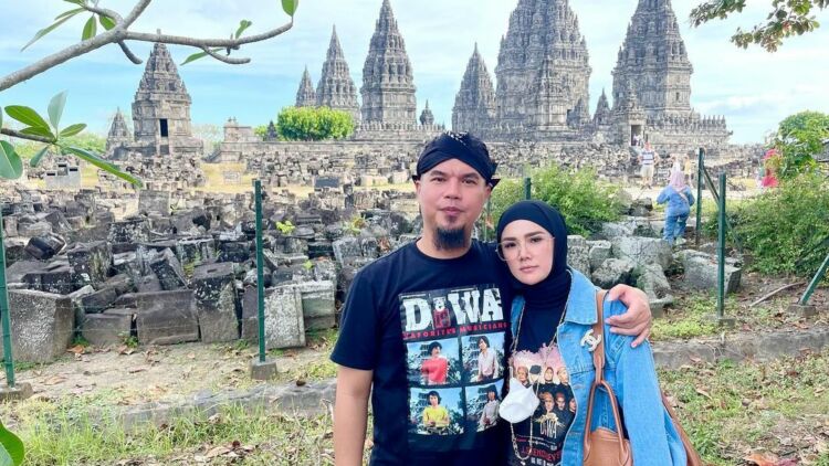 Mulan Jameela Wisuda S1, Ungkap Butuh Bertahun-Tahun Dapat Izin Suami untuk Sekolah