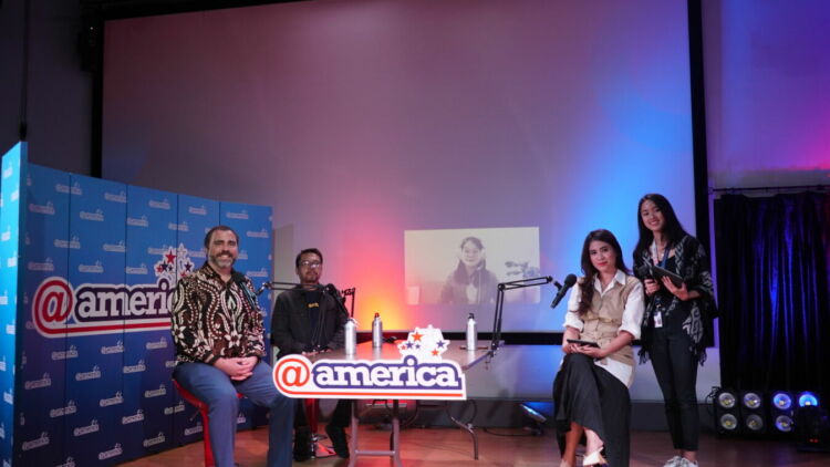Menelaah Podcast @America "Keeping Your Money Safe Online" terhadap rasa aman dan sisi psikologis manusia.