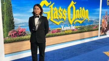 Iqbaal Ramadhan Hadiri World Premiere Film “Glass Onion: A Knives Out Mystery”