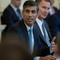 Rishi Sunak, Pemimpin Keturunan Asia Pertama yang jadi PM Inggris. Hartanya Melebihi Raja Charles!