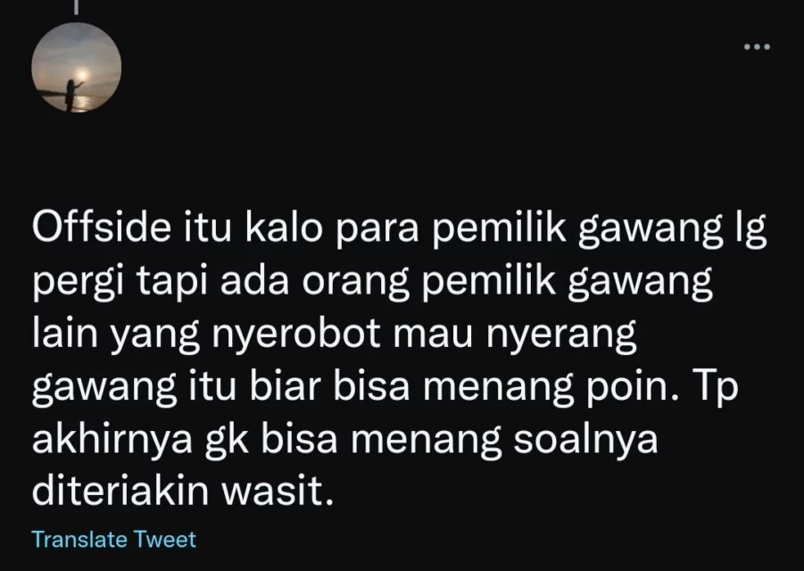 Nyebrang lapangan