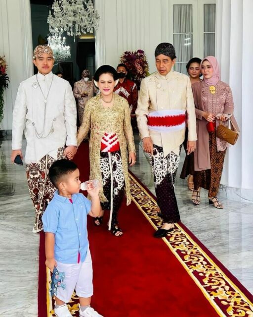 Jokowi sempat bujuk Nahyan pakai beskap