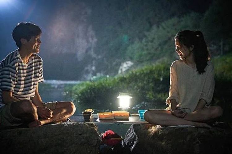 Kim Tae Ri dan Ryu Jun Yeol saat bermain dalam film Little Forest via Instagram
