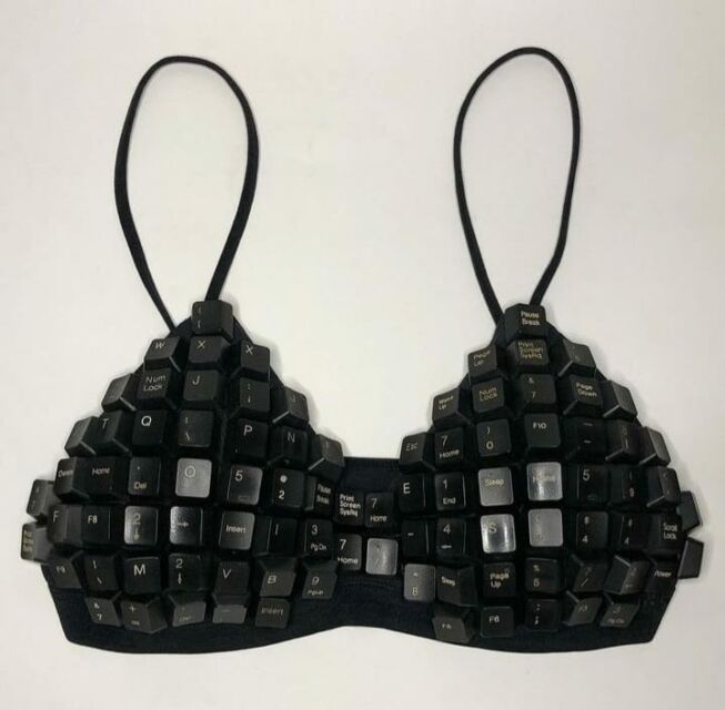 Bra keyboard karya Alfaz Syam