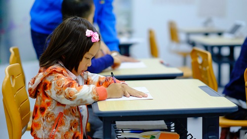Tips Memilih Sekolah yang Tepat untuk Anak. Jangan Sampai Salah!