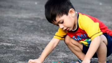 6 Jenis Permainan yang Sering Dimainkan Bocil Jaman Dulu