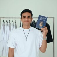 Angkat Isu Quarter-Life Crisis, Fadel Yulian Terbitkan Novel Terbaru “Dunia Enggak Berputar Buat Kamu Saja”