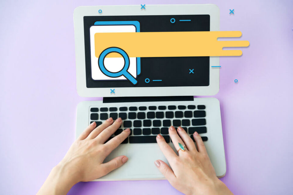 Aplikasi Online | Foto oleh Freepik