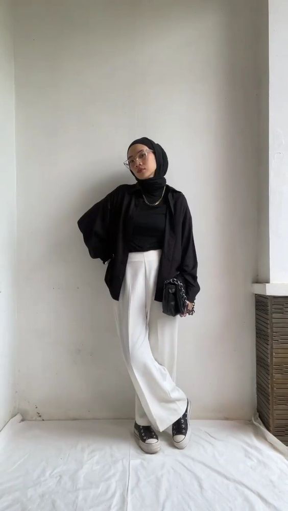10 Outfit Busana Kondangan Hijaber Pemotor 19 hipwee-