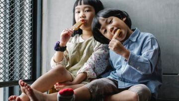 6 Makanan Minimarket ini Bikin Kamu Nostalgia ke Masa Kecil. Ada Nggak Favoritmu?