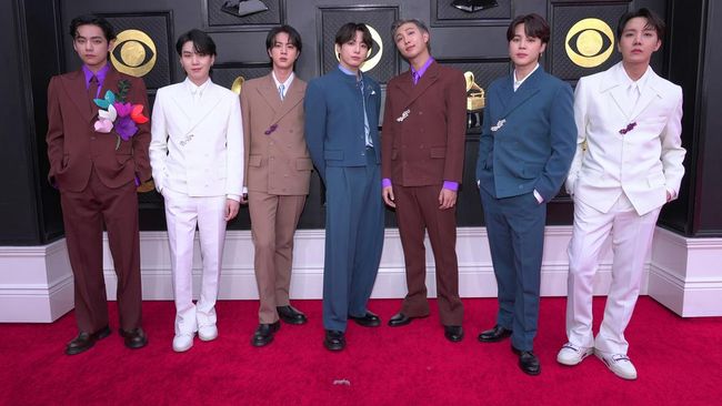 Foto BTS Menghadiri GRAMMY AWARDS 2022