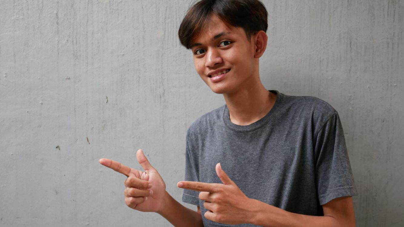 35 Ide Nama Hotspot yang Lucu, Unik, dan Bikin Orang Mikir Dua Kali Buat Nebeng 12 hipwee-ide nama hotspot receh (5)