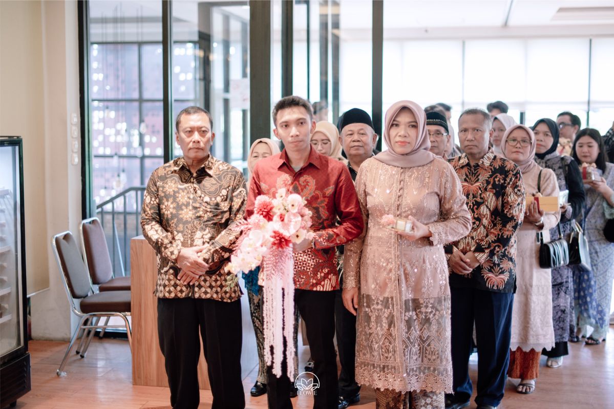 7 Persiapan Lamaran Sebelum ke Rumah Calon Mertua 11 hipwee-persiapan lamaran laki-laki