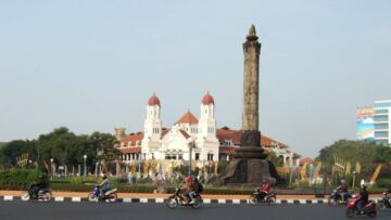 Pengalaman Pribadi Berkunjung ke Kota Semarang