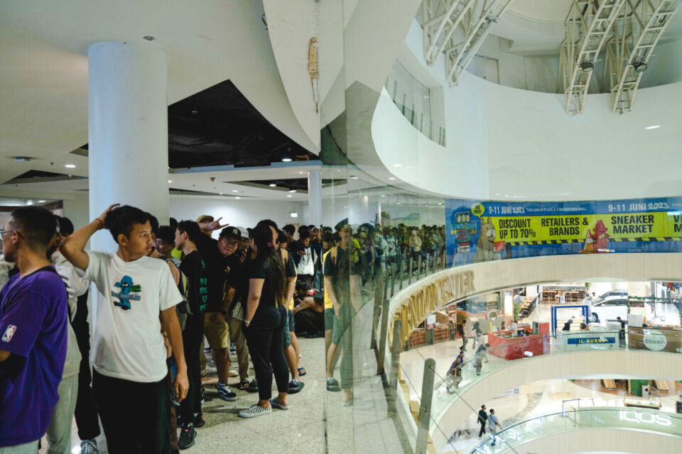 USS Downtown Market Kembali Gemparkan Surabaya. Ratusan Orang Rela Menginap Demi Antrian Masuk 