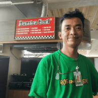 Di Balik Usaha Makanan Legendaris di Kantin UPJ