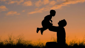 Peran Tak Tergantikan: Kepentingan Seorang Ayah dalam Tumbuh Kembang Anak