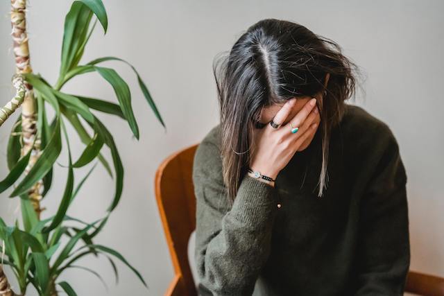 Difference between Stress and Burnout via Pexels