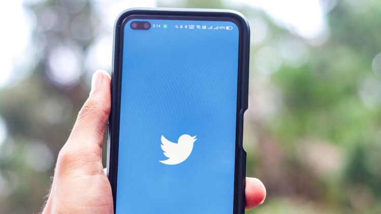 Alasan Orang Betah Main Twitter