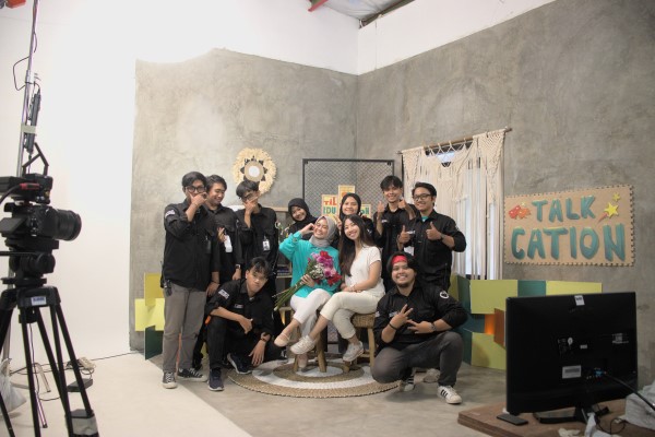 Menjadi Host? Susah Nggak Ya?