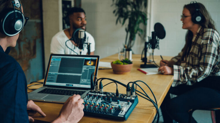 Menjadi Kru Podcast dalam Magang MBKM
