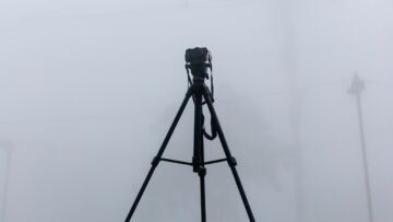 Penggunaan Tripod Kamera Untuk Pembuatan Konten dan Fotografi