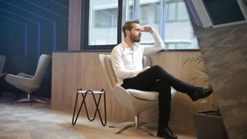 Overthinking: Saat Pikiran Berputar Tanpa Henti