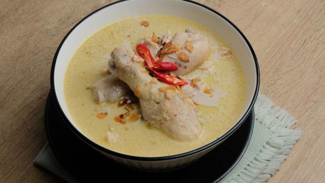 5 Resep Masakan Khas Lebaran Buat Obati Rindu Kampung 6 resep opor ayam khas lebaran