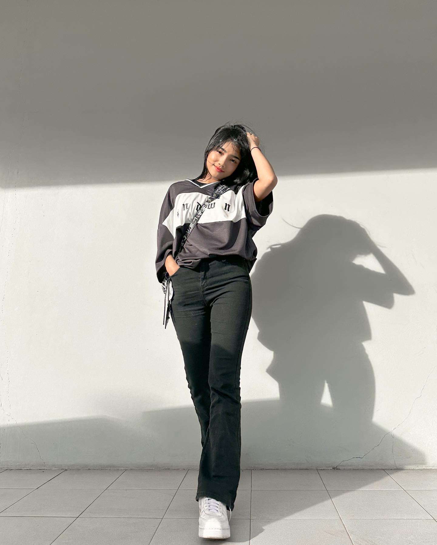 8 Model Baju untuk Orang Pendek agar Kelihatan Tinggi dan Gemas!