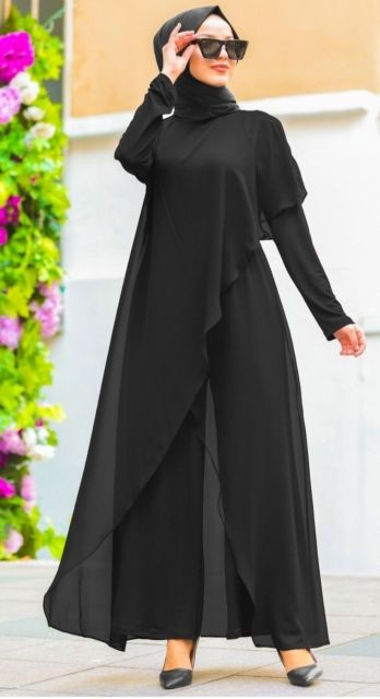 8 Jumpsuit Hijab yang Pas Buat Kondangan, Alternatif Selain Kebaya atau Busana Batik Nih! 10