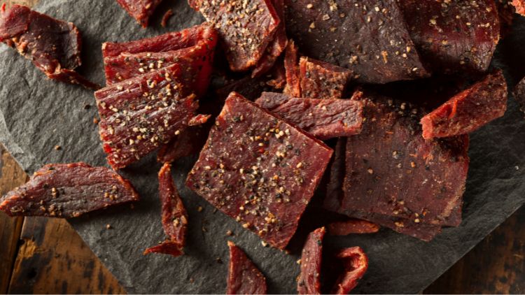 7 Cara Mengawetkan Daging Tanpa Kulkas agar Tahan Lama, Cara Lama yang Mulai Terlupakan