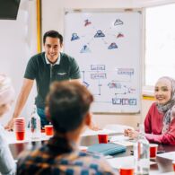 Cara Meningkatkan Skill Komunikasi agar Sukses di Dunia Kerja dan Disukai Banyak Orang