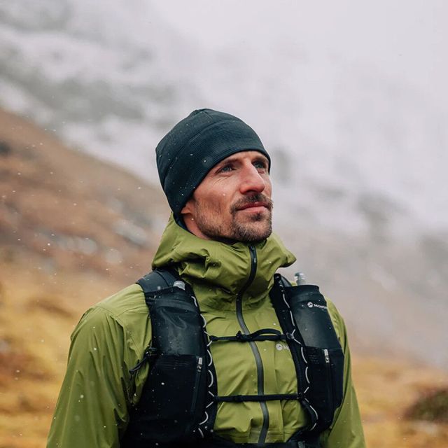 beanie untuk menjaga kepala tetap hangat saat naik gunung