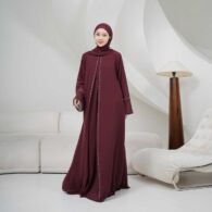 Baju Burgundy Lebaran 2025 Jadi Tren Baru Tahun Ini!