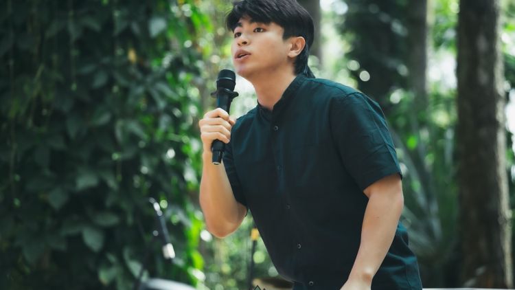 Mantap Jadi Mualaf, Steven Wongso Dibimbing Ustadz Felix Siauw!