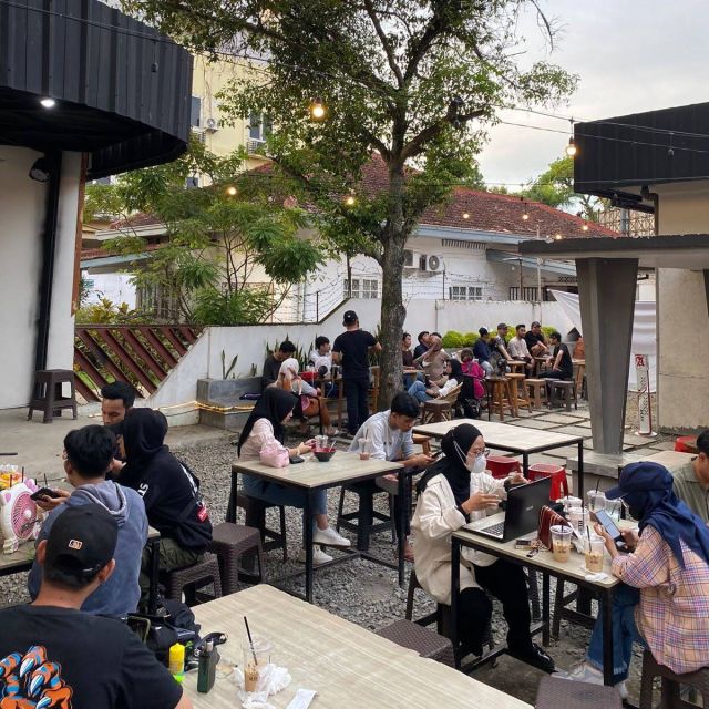 10 Tempat Bukber di Palembang dari yang Ramah Kantong sampai Premium