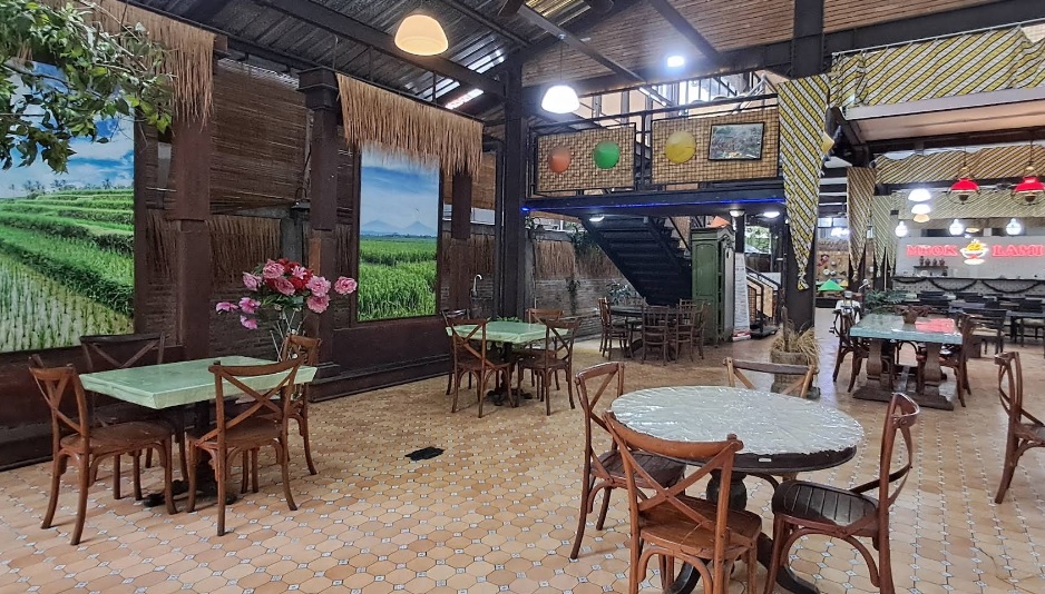 rekomendasi rumah makan untuk buka bersama di Solo