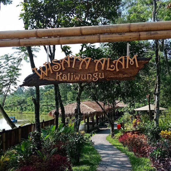 10 Tempat Wisata Hits di Karawang yang Bagus Banget buat Dikunjungi!