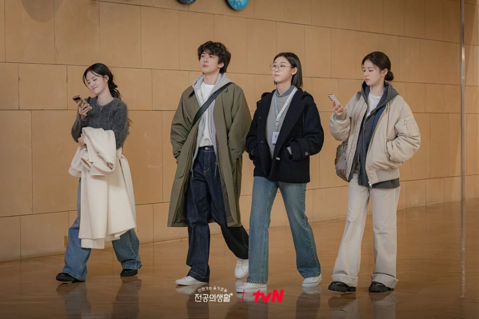 Resident Playbook: Drama Medis Korea Terbaru yang Worth It Ditonton!