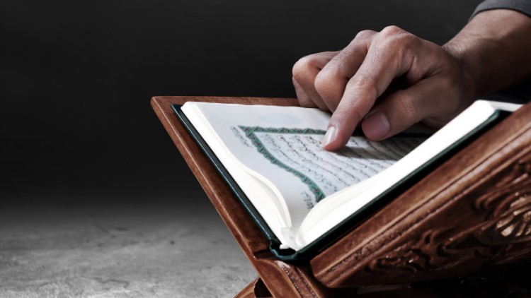 50 Nama Bayi Perempuan dalam Al-Quran yang Jarang Digunakan, Maknanya Keren