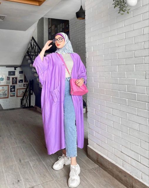 Baju Lilac Cocok dengan Hijab Warna Apa? 10 Mix and Match Ini Bikin Kamu Tampil Stylish! 30 Baju Lilac Cocok dengan Hijab Warna Apa? 10 Mix and Match Ini Bikin Kamu Tampil Stylish!