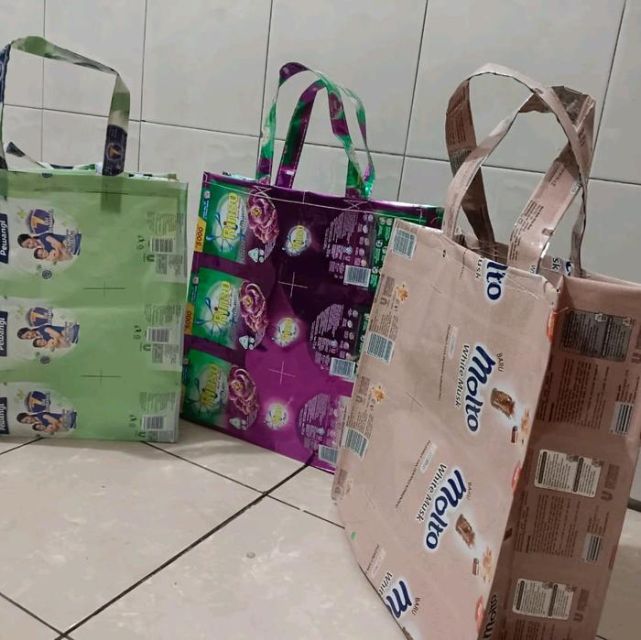 10 Pilihan Tas Belanja Fungsional yang Bisa Simpan-Pakai Kapan Saja, Bye-bye Kantong Plastik! 20