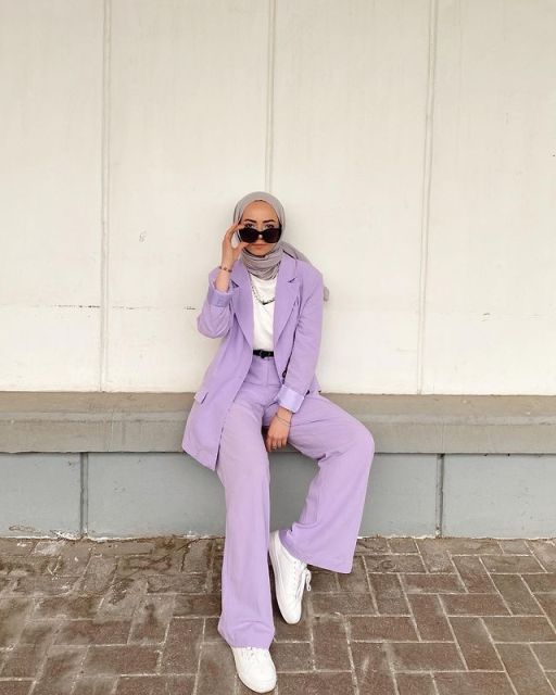 Baju Lilac Cocok dengan Hijab Warna Apa? 10 Mix and Match Ini Bikin Kamu Tampil Stylish! 27 Baju Lilac Cocok dengan Hijab Warna Apa? 10 Mix and Match Ini Bikin Kamu Tampil Stylish!